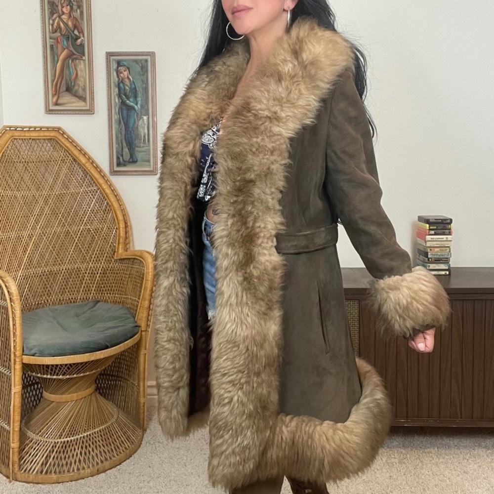 🎸 PENNY LANE AFGHAN COAT | CIRCA 1970’s IN AMAZING CONDITION RARE💎 - Picture 8 of 17